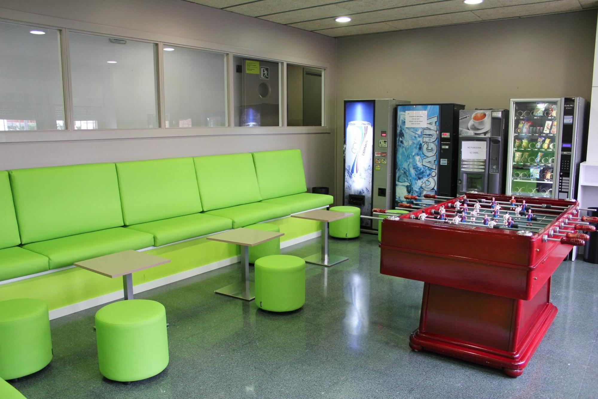 Residencia Resa Tomas Alfaro Fournier Apartment บิโตเรีย-กัสเตซ ภายนอก รูปภาพ