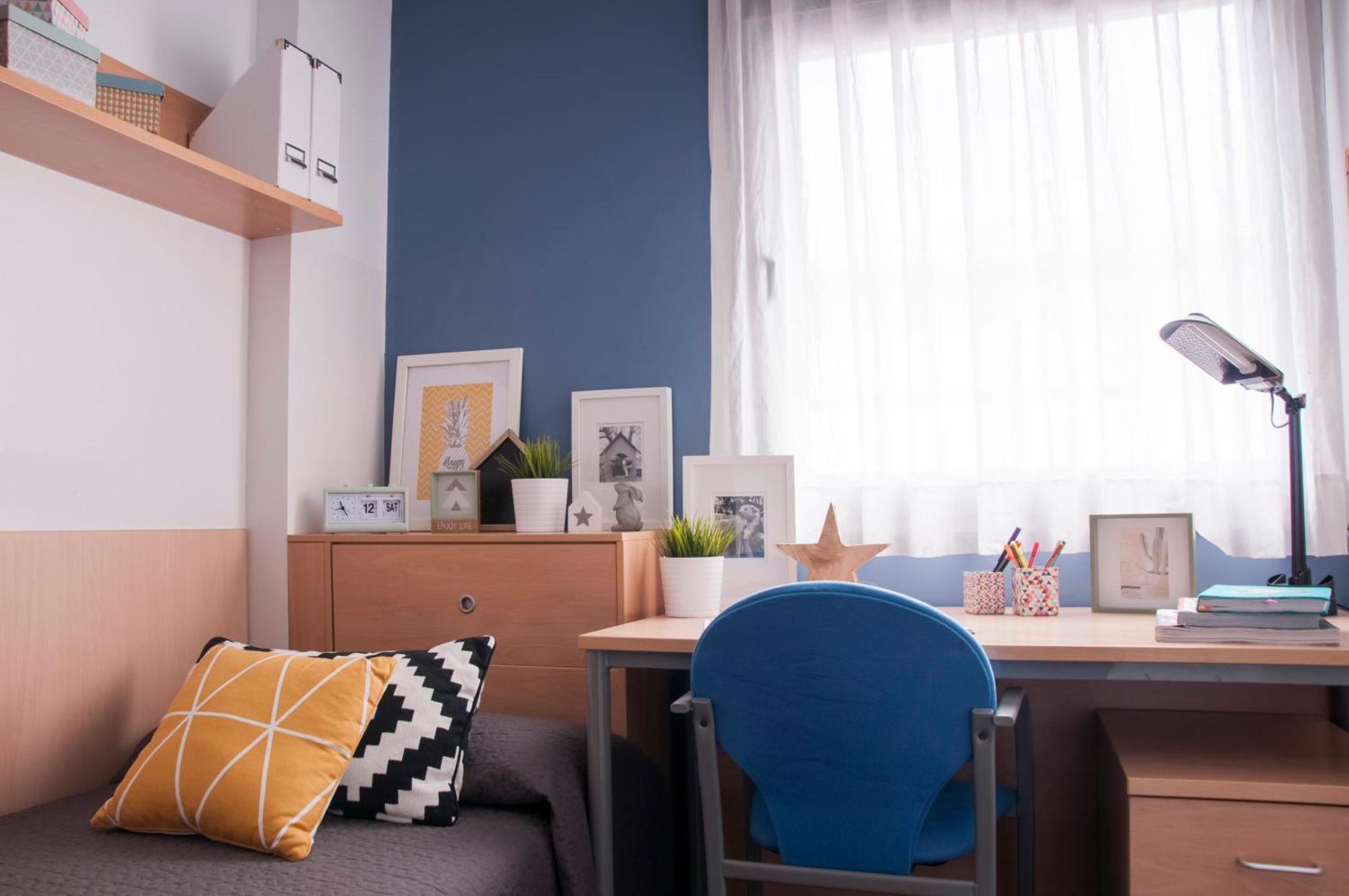 Residencia Resa Tomas Alfaro Fournier Apartment บิโตเรีย-กัสเตซ ภายนอก รูปภาพ