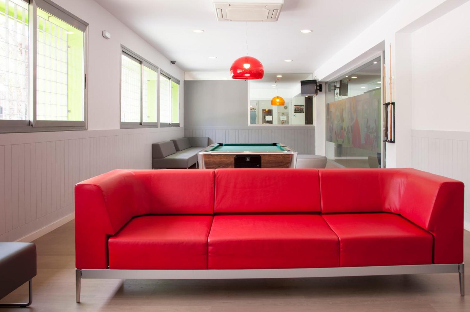 Residencia Resa Tomas Alfaro Fournier Apartment บิโตเรีย-กัสเตซ ภายนอก รูปภาพ