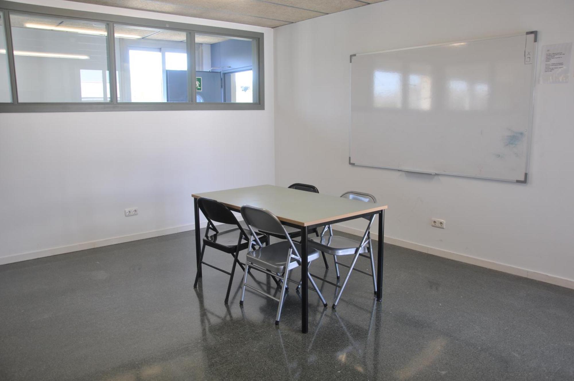 Residencia Resa Tomas Alfaro Fournier Apartment บิโตเรีย-กัสเตซ ภายนอก รูปภาพ